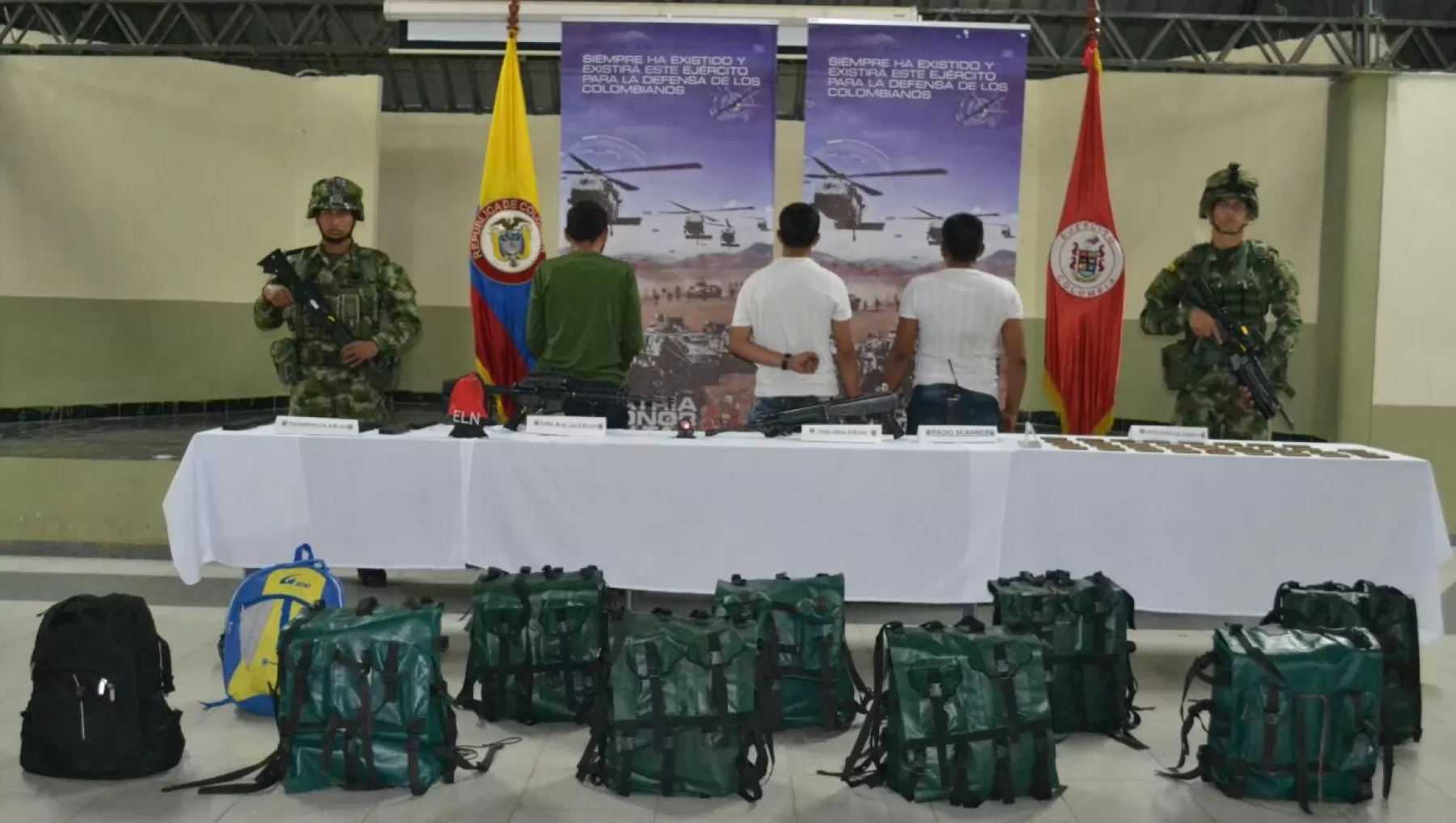 En operativo realizado por el Ejército Nacional en el municipio de La Salina en el departamento de Casanare, muere un guerrillero del ELN y cuatro son capturados.